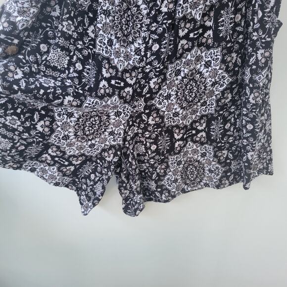 Apt. 9 Womens Romper Playsuit Black Tribal Print Pockets Jewel Neck Rayon S - Picture 5 of 10